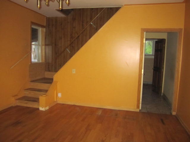 701 E Main St, Cornell, IL 61319 photo 5