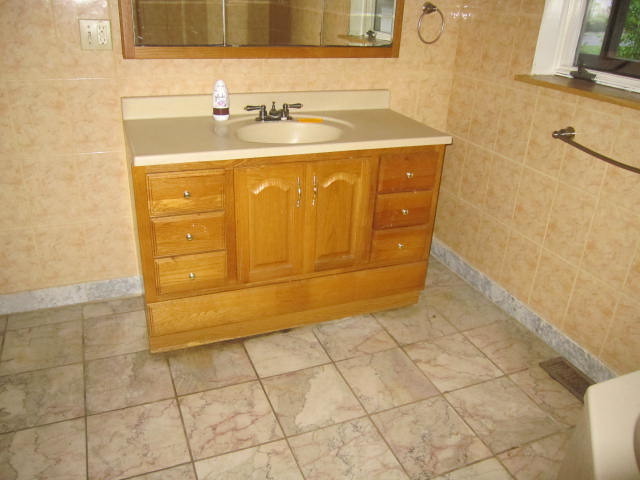 701 E Main St, Cornell, IL 61319 photo 8