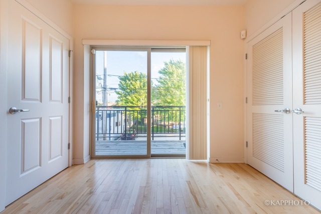 1215 W Grenshaw St, Chicago, IL 60607 photo 9