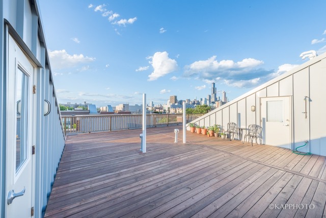 1215 W Grenshaw St, Chicago, IL 60607 photo 19