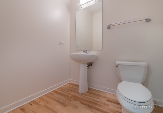 1215 W Grenshaw St, Chicago, IL 60607 photo 21
