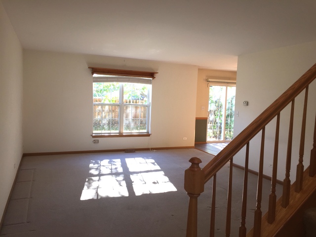 2497 Amber Ln, Elgin, IL 60123 photo 2