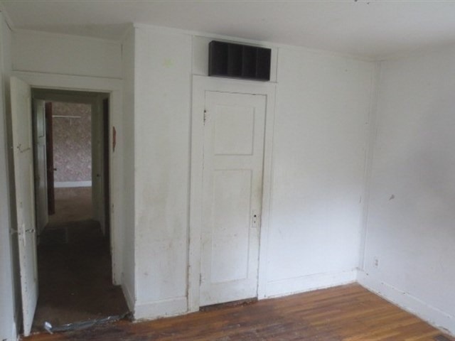 927 Douglas Ave, Aurora, IL 60505 photo 24
