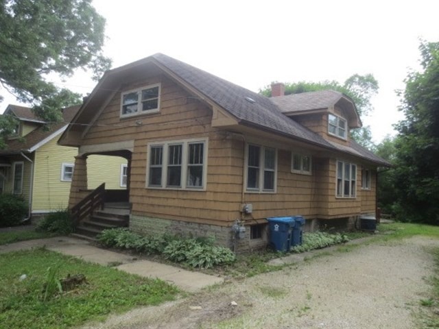 927 Douglas Ave, Aurora, IL 60505 photo 3