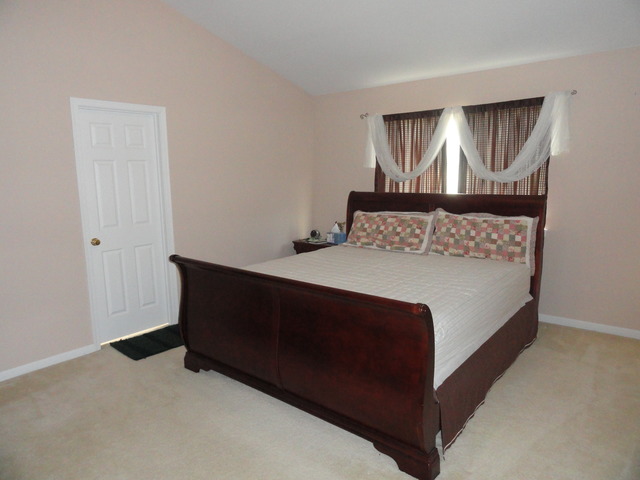 1346 Collins Dr, Cary, IL 60013 photo 11