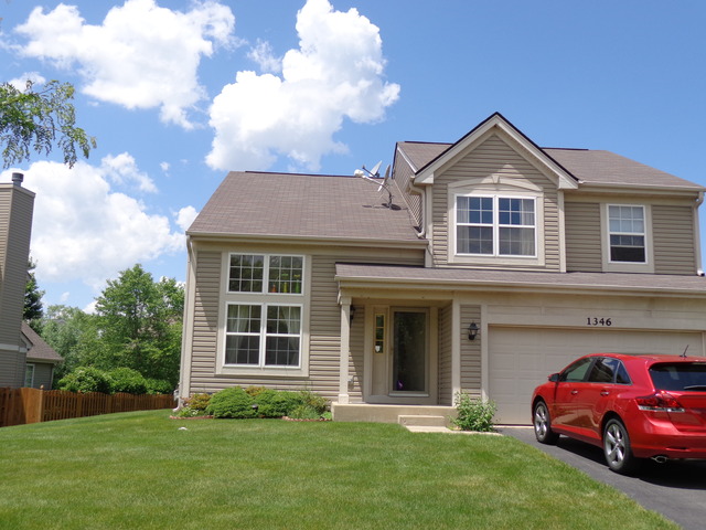 1346 Collins Dr, Cary, IL 60013 photo 1