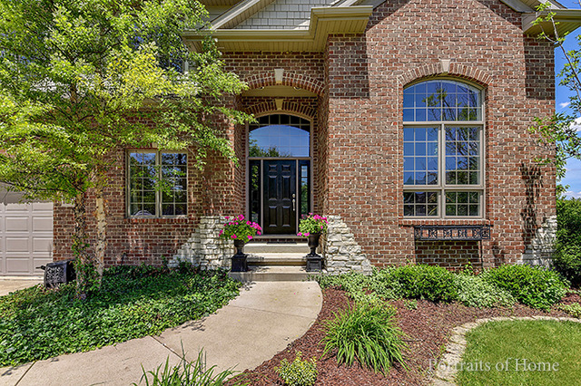 12717 Barrow Ln, Plainfield, IL 60585 photo 2