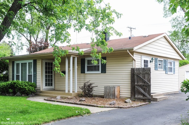 527 E Merle Ln E, Wheeling, IL 60090 photo 1