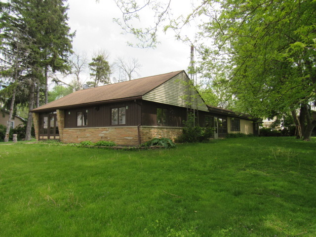 539 Aller Ave, Elgin, IL 60120 photo 3