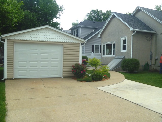 2527 7th St, Peru, IL 61354 photo 8