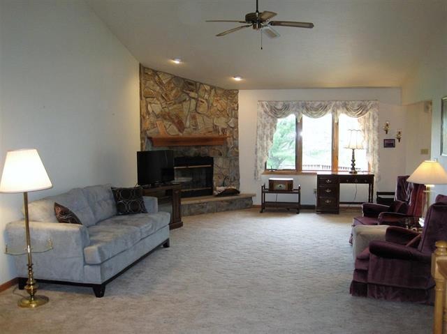 8156 Mccurry Rd, Roscoe, IL 61073 photo 7