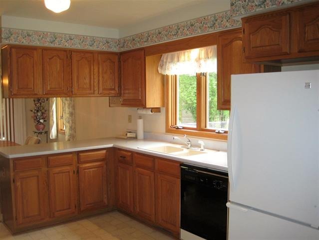 8156 Mccurry Rd, Roscoe, IL 61073 photo 4