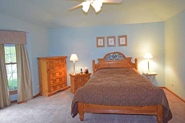 2301 Periwinkle Ln, Algonquin, IL 60102 photo 13