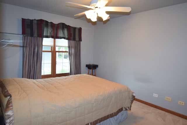 2301 Periwinkle Ln, Algonquin, IL 60102 photo 18
