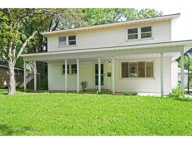 2118 Quail Ln, Rolling Meadows, IL 60008 photo 1