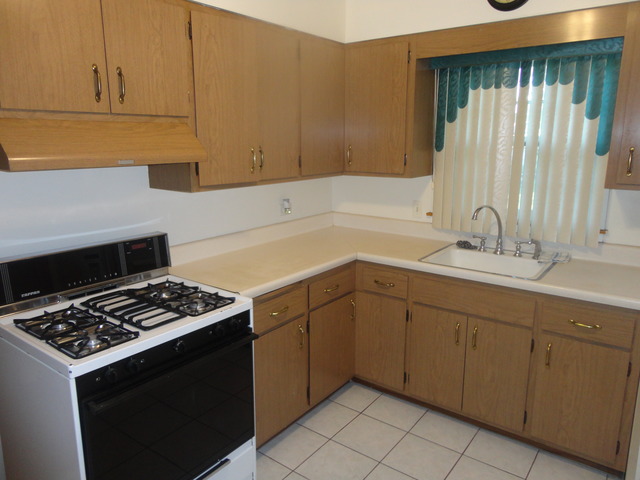 745 Morris Ave, Hillside, IL 60162 photo 2