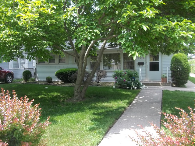 3530 Jackson St, Lansing, IL 60438 photo 2