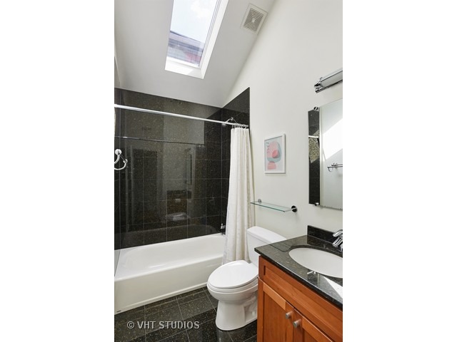 1737 N Artesian Ave, Chicago, IL 60647 photo 21