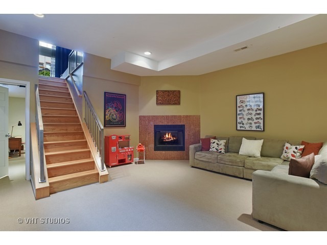 1737 N Artesian Ave, Chicago, IL 60647 photo 12
