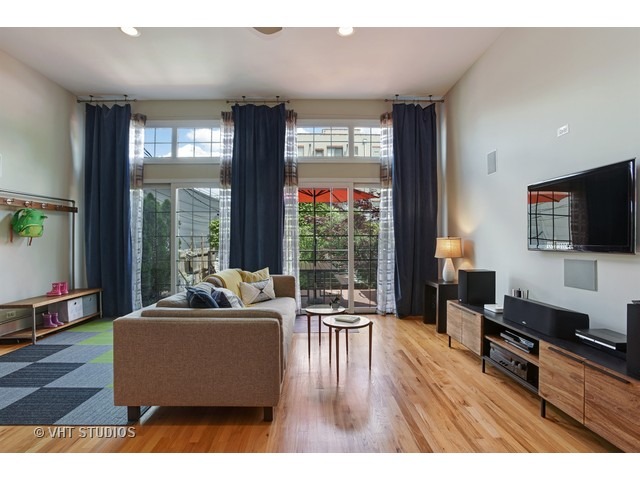 1737 N Artesian Ave, Chicago, IL 60647 photo 9