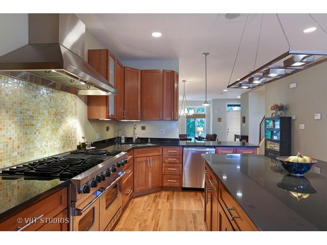 1737 N Artesian Ave, Chicago, IL 60647 photo 6