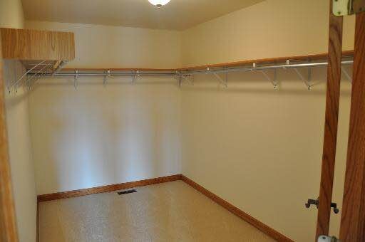 17912 Springbrook Cir, Union, IL 60180 photo 16