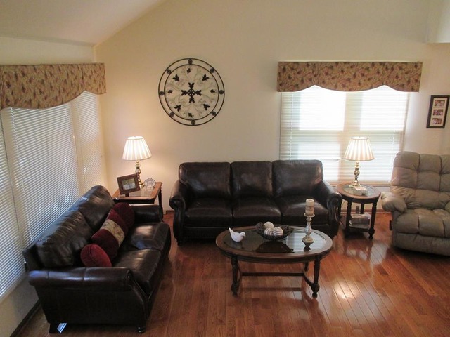 2345 Bluejay Trl, Elgin, IL 60123 photo 3