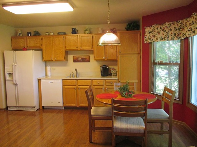 2345 Bluejay Trl, Elgin, IL 60123 photo 5