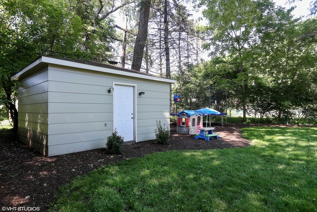 22 W622 Arbor Ln, Glen Ellyn, IL 60137 photo 18