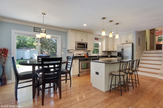 22 W622 Arbor Ln, Glen Ellyn, IL 60137 photo 7
