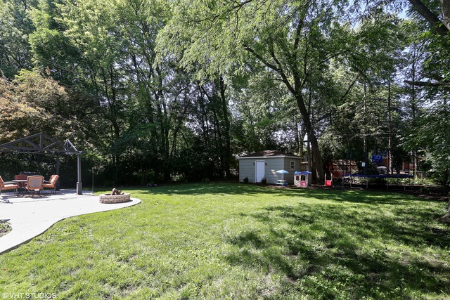 22 W622 Arbor Ln, Glen Ellyn, IL 60137 photo 17