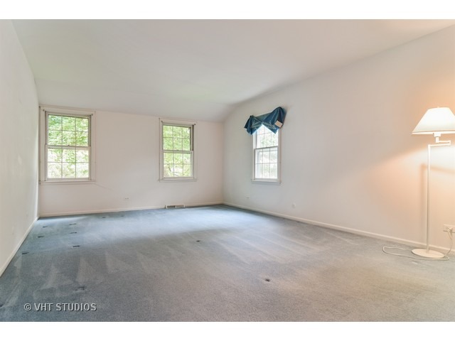 4454 Shady Ct, Rolling Meadows, IL 60008 photo 11