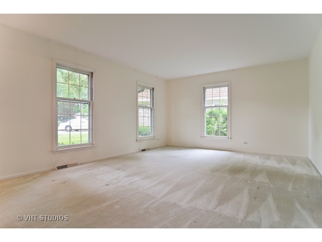 4454 Shady Ct, Rolling Meadows, IL 60008 photo 4