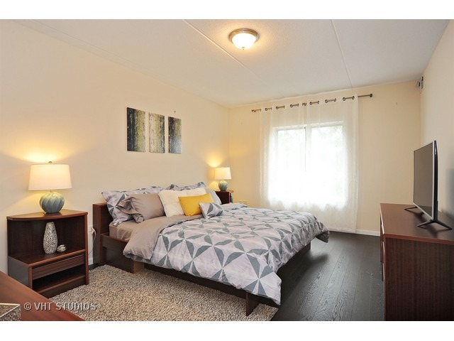 100 N Milwaukee Ave #201, Wheeling, IL 60090 photo 8