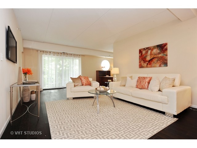 100 N Milwaukee Ave #201, Wheeling, IL 60090 photo 2