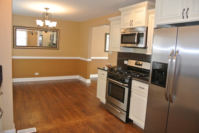 10047 S Vernon Ave, Chicago, IL 60628 photo 4