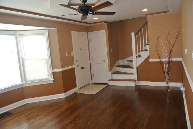 10047 S Vernon Ave, Chicago, IL 60628 photo 2