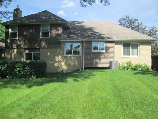 1438 Brandon Dr, Wheaton, IL 60189 photo 22
