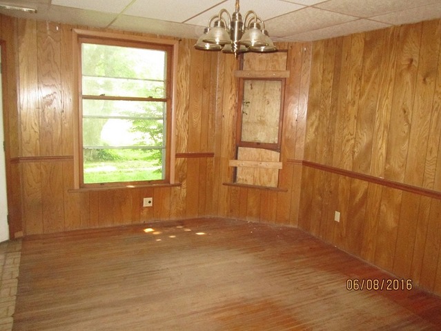 314 E 2nd St, Byron, IL 61010 photo 8