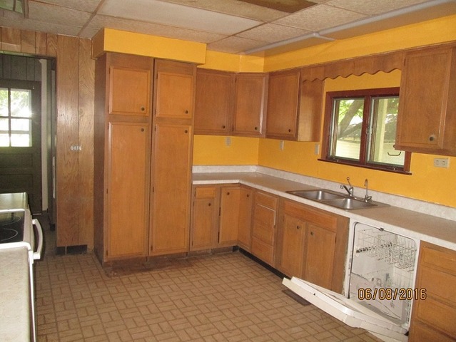 314 E 2nd St, Byron, IL 61010 photo 9