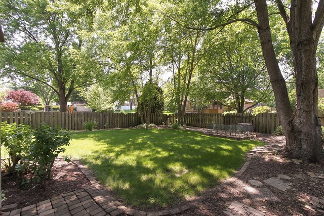 1386 Ginger Ln, Naperville, IL 60565 photo 22