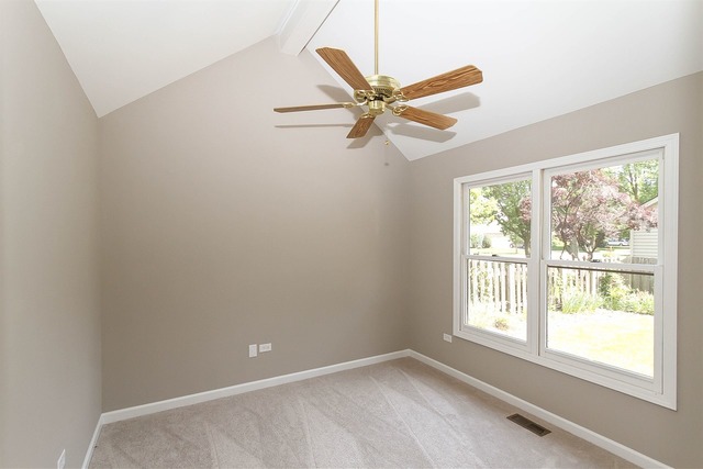 1386 Ginger Ln, Naperville, IL 60565 photo 11