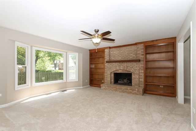 1386 Ginger Ln, Naperville, IL 60565 photo 9