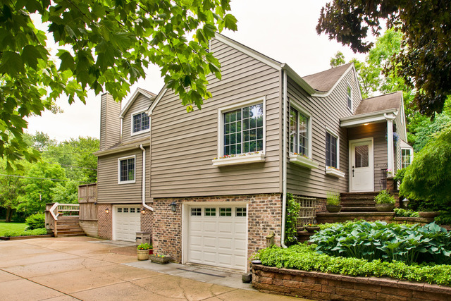 311 Devonshire Rd, Tower Lakes, IL 60010 photo 2