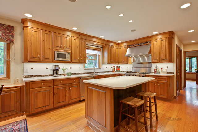 311 Devonshire Rd, Tower Lakes, IL 60010 photo 5