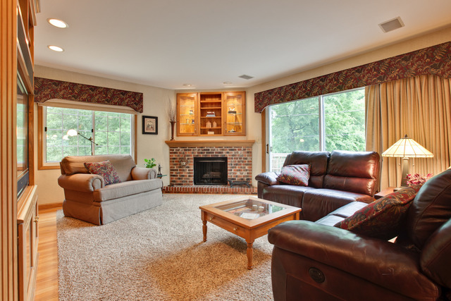 311 Devonshire Rd, Tower Lakes, IL 60010 photo 11