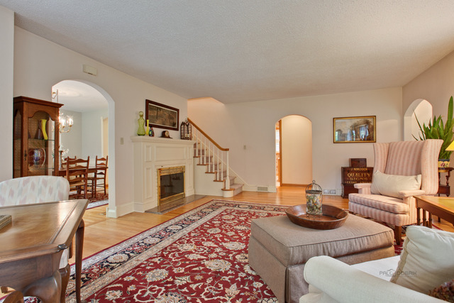 311 Devonshire Rd, Tower Lakes, IL 60010 photo 14
