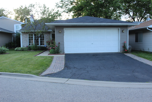 276 Waverly Dr, Elgin, IL 60120 photo 3
