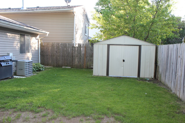 276 Waverly Dr, Elgin, IL 60120 photo 5