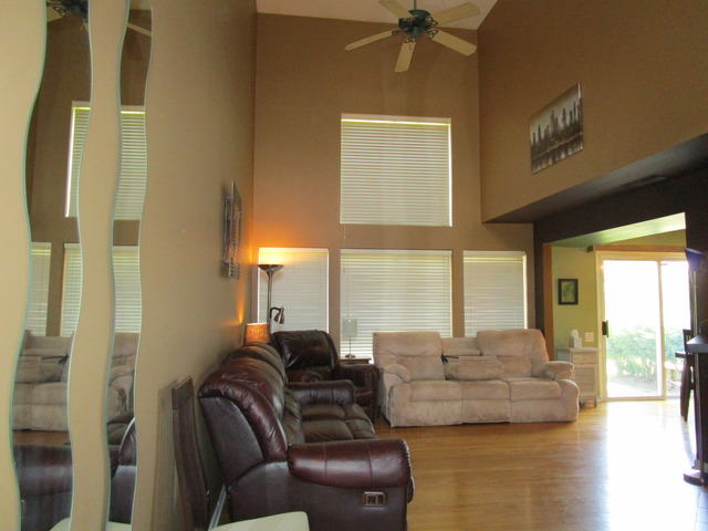 1268 Silk Oak Ln, Bartlett, IL 60103 photo 2